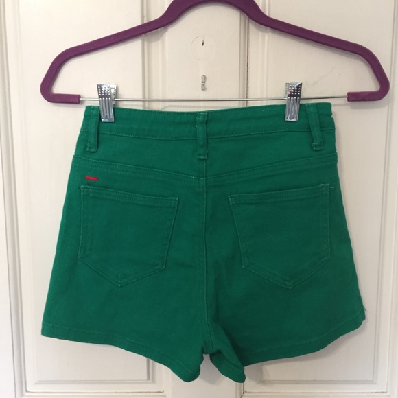 Green Castro Jeans Shorts - Picture 4 of 4